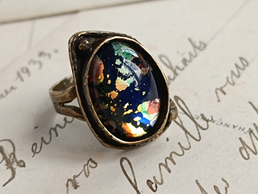 Bague cabochon opale de feu haleine de dragons bronze antique